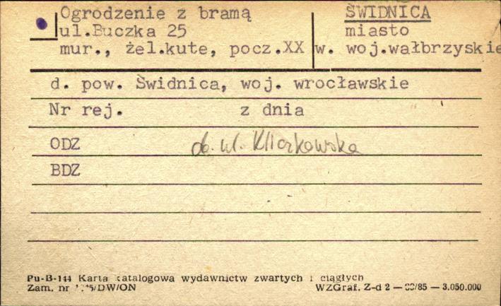 ogrodzenie z bramą, skan 1