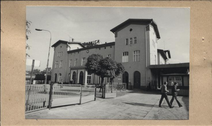 budynek dworca kolej., skan 2