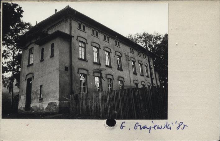 dom kolejowy 11 (obok dworca PKP), skan 2