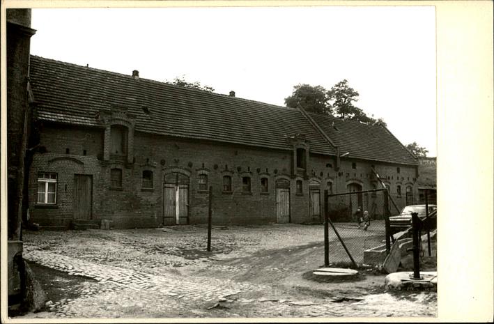 budynek gospodarczy, skan 2