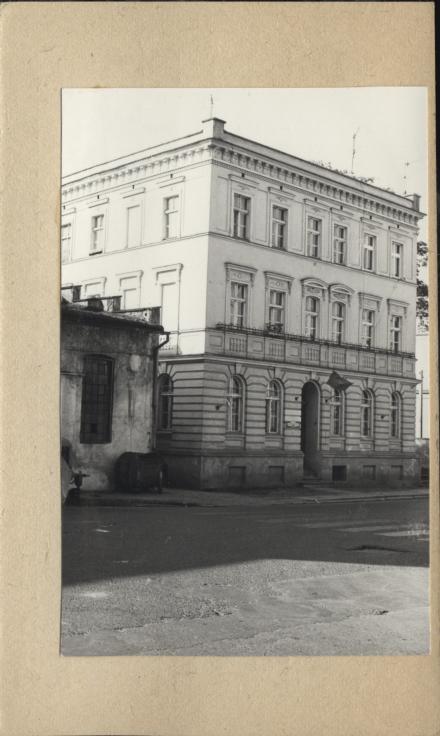 dom mieszkalny, ob. KM PZPR, skan 2