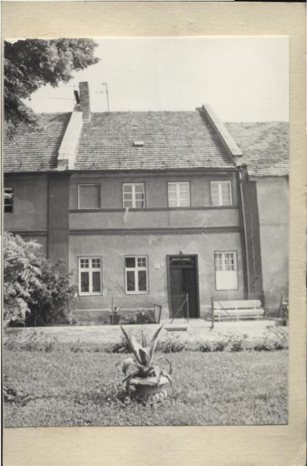 oficyna mieszkalna w zespole dworskim, skan 2