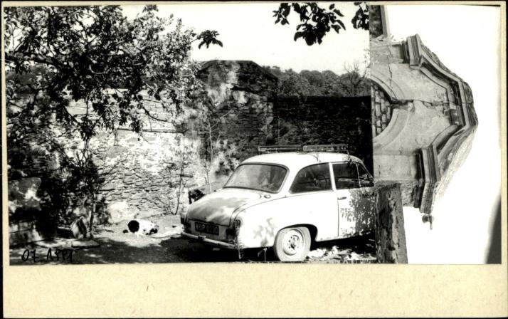 ogrodzenie ogrodu opackiego z 3 bramami - zesp. klaszt. cyster., ob. teren boiska, skan 3