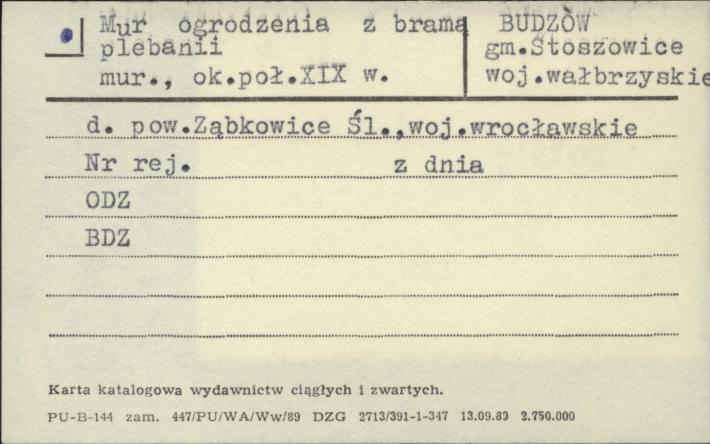 mur ogrodzenia z bramą plebanii, skan 1