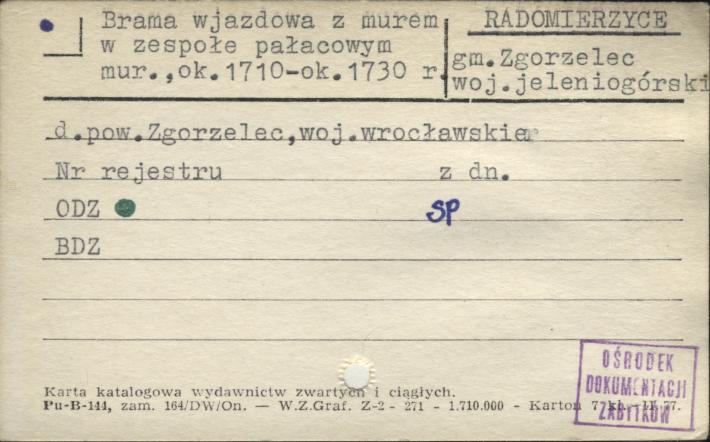 brama z murem w zespole pałacowym, skan 1