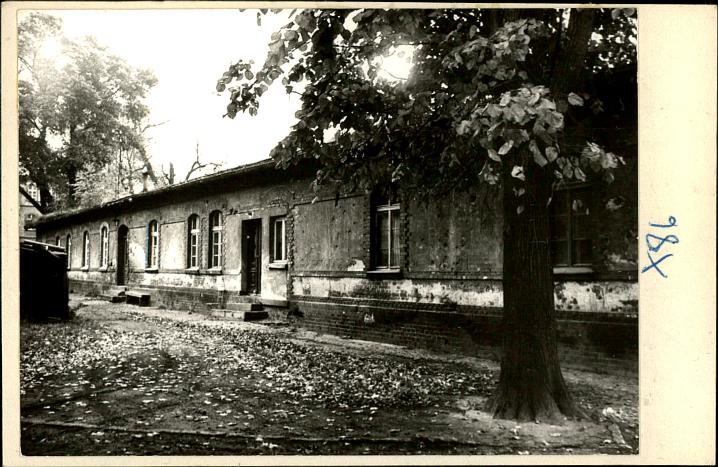 bud. w koszarach, ob. mieszk., skan 2
