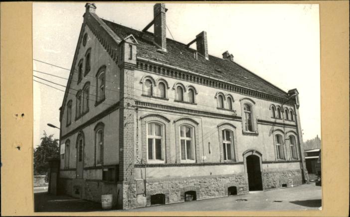 zakład przetw. mięsnego - budynek administracji, skan 4