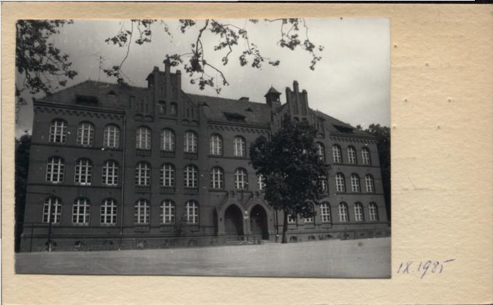 budynek Szkoły Podst. nr 2, skan 2