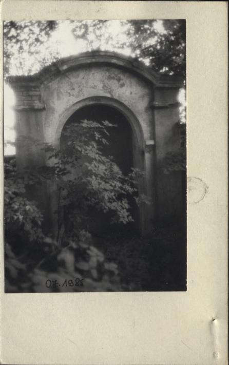 mur ogrodzenia kościoła św. Jadwigi + 4 kaplice, skan 4