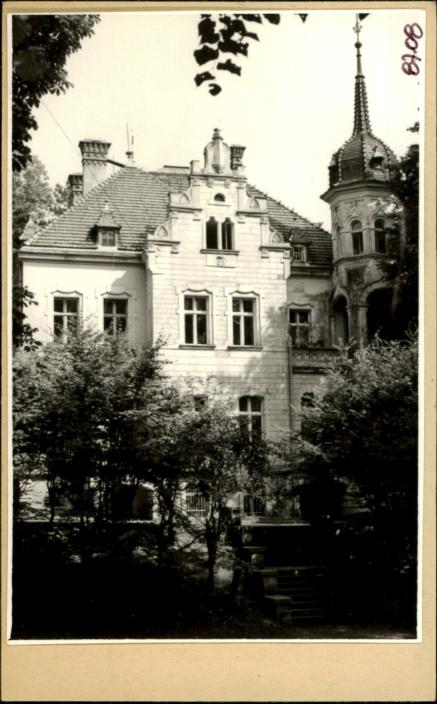 pałac fabrykanta, ob. internat ZSZ, skan 2