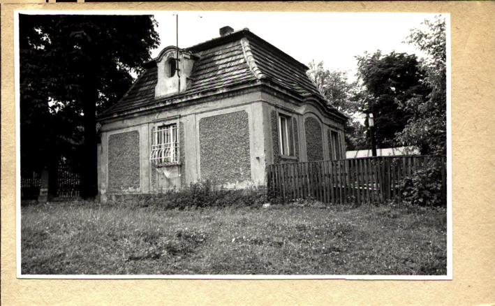 domek szwajcarski w zespole zamku Książ, ob. dom mieszkalny, skan 2