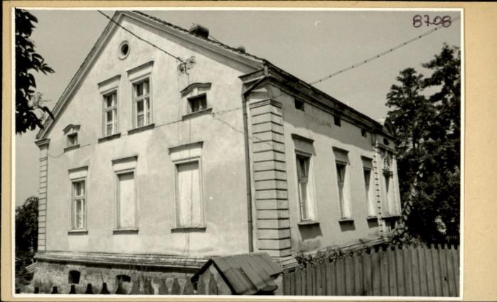 dom mieszkalny, ob. plebania, skan 2