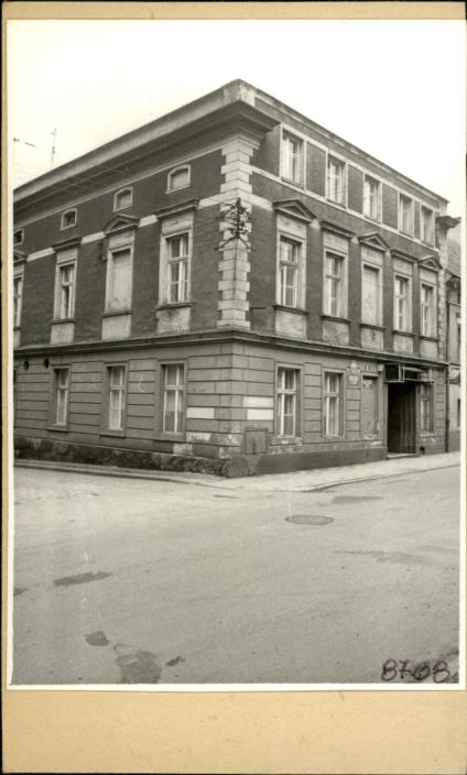 dom mieszkalny, ob. biblioteka publiczna i Rejonowa Poradnia Wych.-Zaw., skan 2