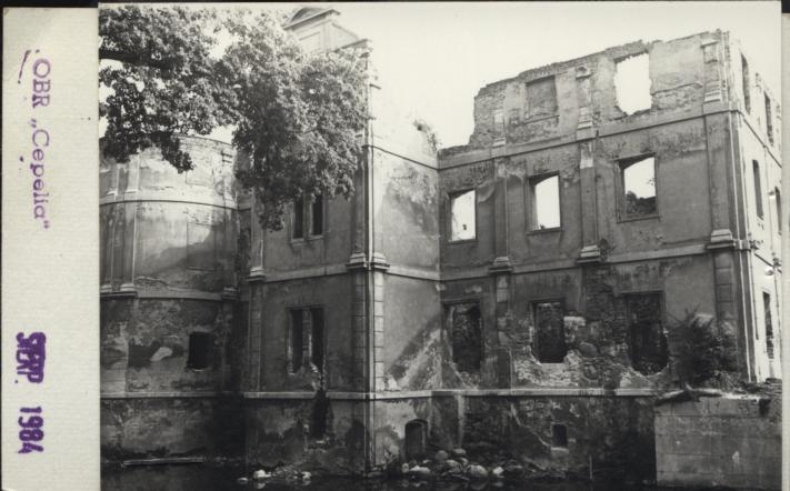 pałac - ruina, skan 2