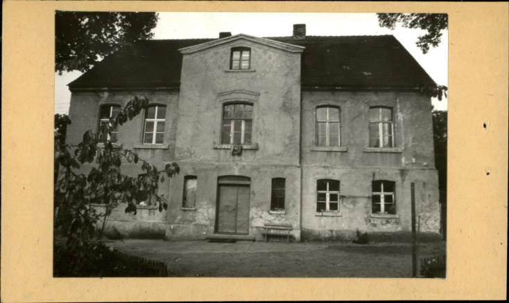 dwór, skan 2