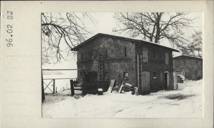 budynek gospodarczy przy budynek mieszkalny nr 15 - zespół stacji kolejowej, skan 2