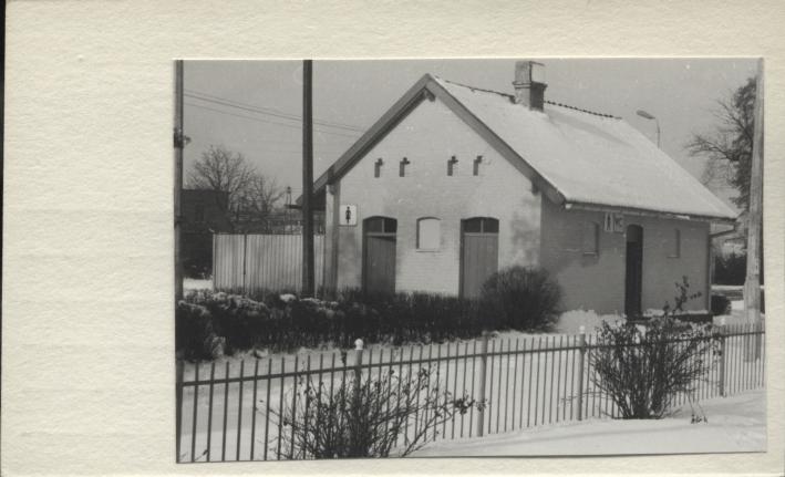 sanitariaty - zespół stacji kolejowej, skan 2