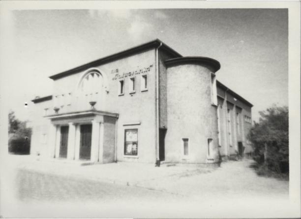 dom ob. kino, skan 3