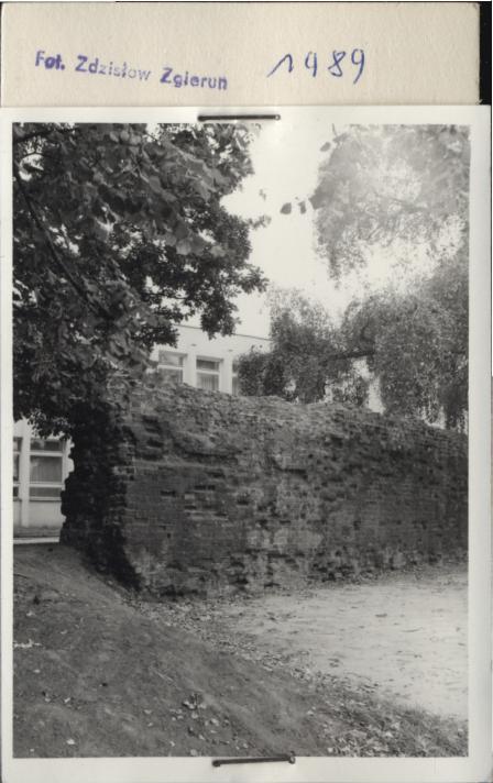 fr. murów obronnych (przy Teatrze Miejskim), skan 2