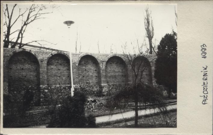 mury miejskie, skan 2
