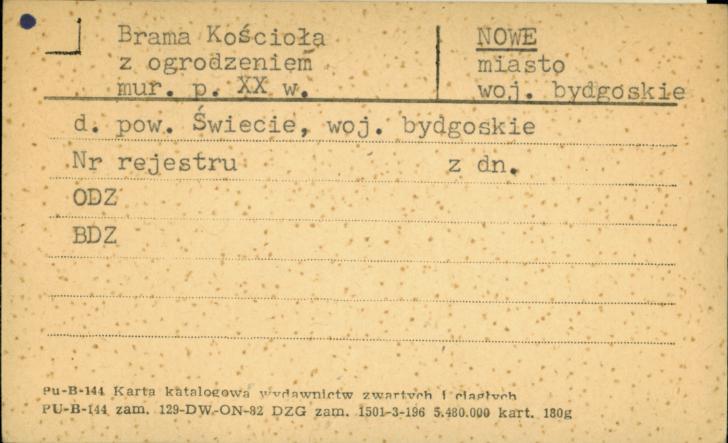 brama kościoła z ogrodzeniem, skan 1