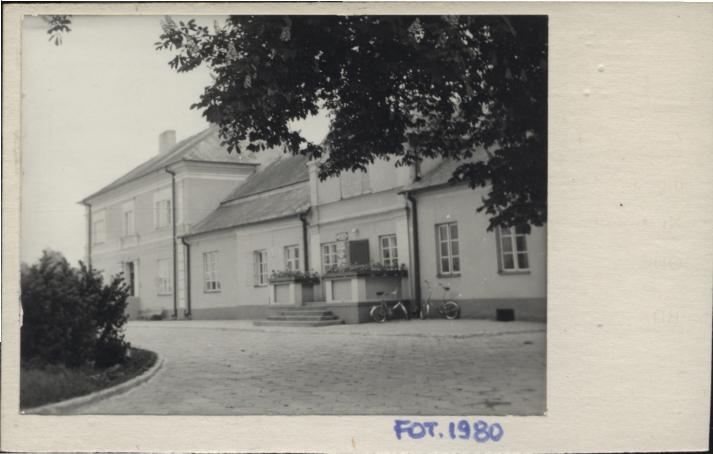 dwór, skan 2