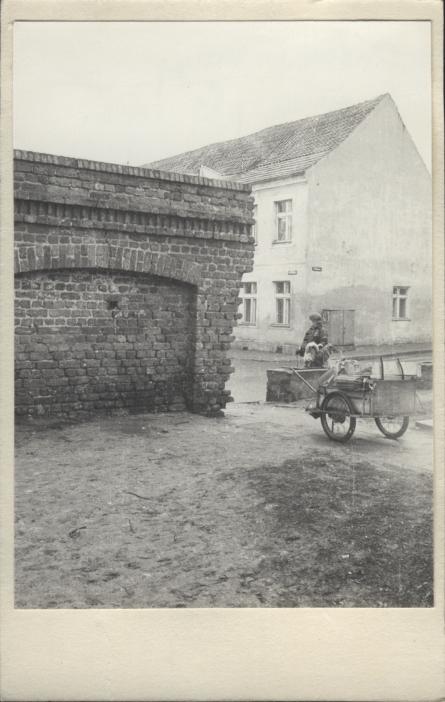 mury miejskie - narożnik płd.-wsch., mur od strony ul. 22 stycznia - narożnik, skan 2