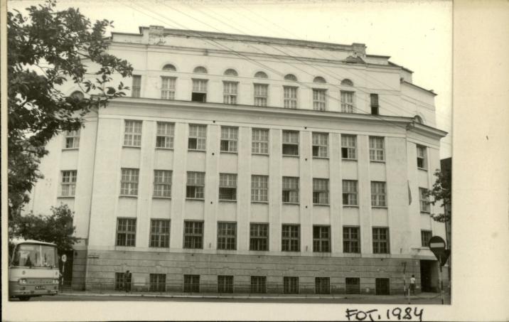 budynek szkolny ob. administracyjny, skan 2