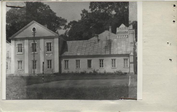 dwór, budynek II, skan 2