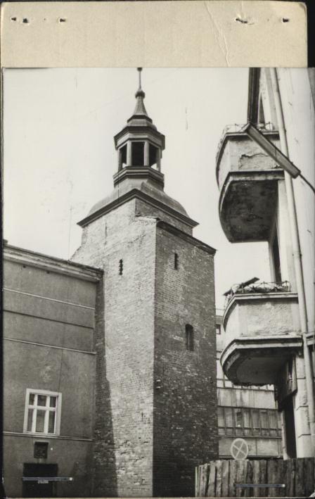 baszta d. bramy miejskiej Nowej, zwana też Wieżą Głodową lub Łazienną, skan 2