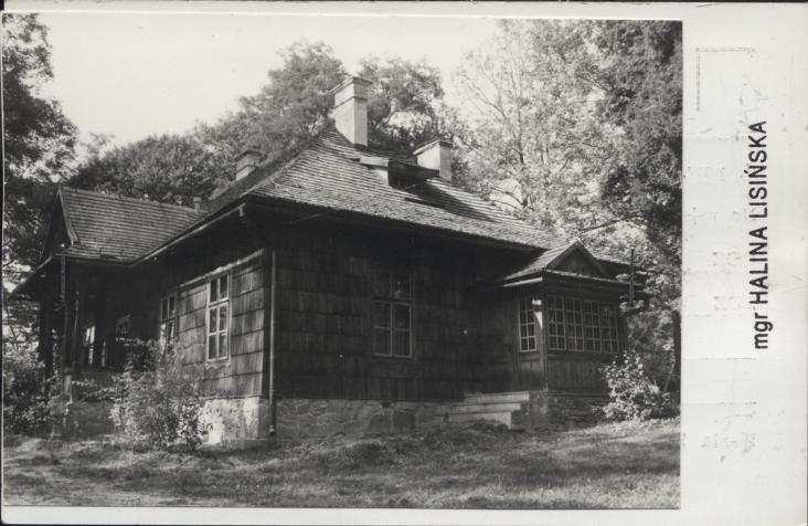 dwór, ob. muzeum, skan 2