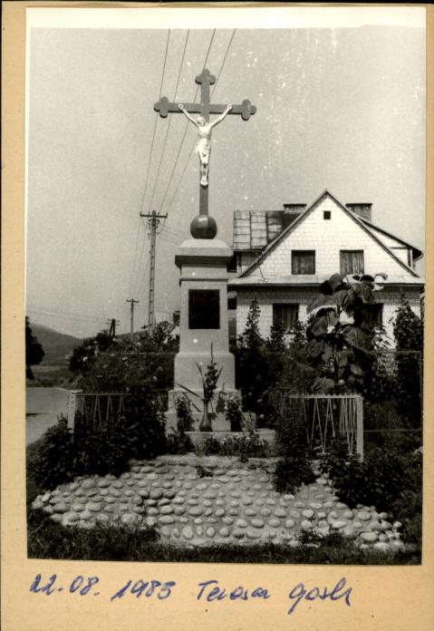 krzyż z figurą Chrystusa, skan 2