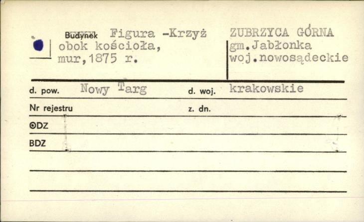 figura-krzyż obok kościoła, skan 1