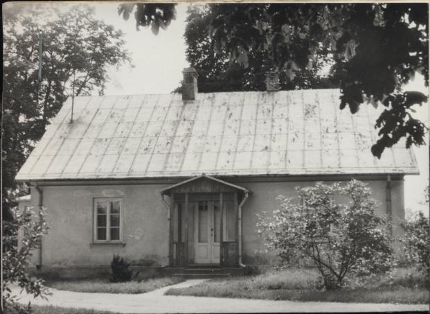 dworek, skan 3