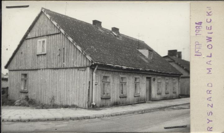 dom (2), skan 2