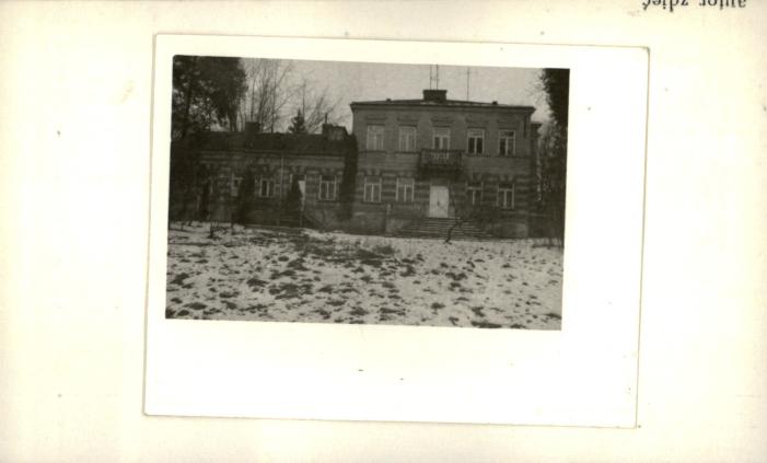 dom dyrektora cukrowni, ob. ośrodek zdrowia, skan 2