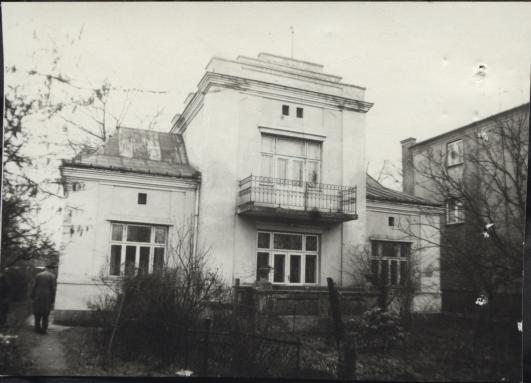 dom, skan 4