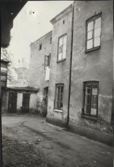 dom, skan 4