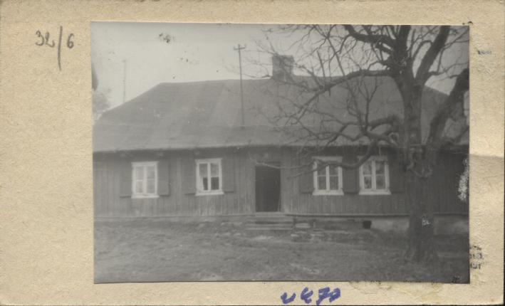 dom mieszkalny, zagroda, skan 2