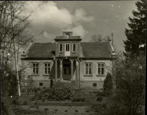 dwór, skan 2