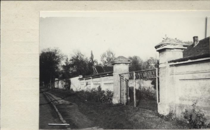 ogrodzenie zespołu pałacowego, skan 2