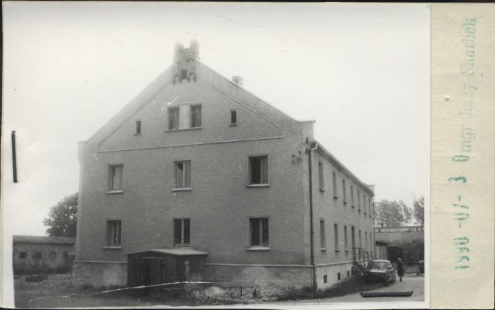 dom w zespole folwarcznym, skan 2