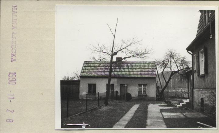 komórki przy domach, skan 2