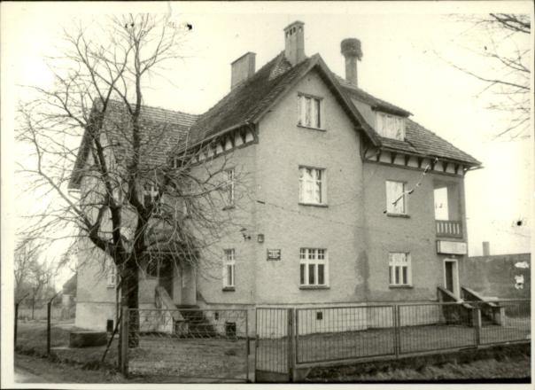 dom, ob. Ośrodek Zdrowia, skan 5