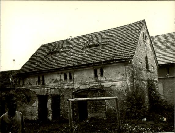 budynek gospodarczy, skan 3