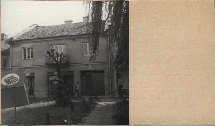 sąd i więzienie - kamienica, skan 2