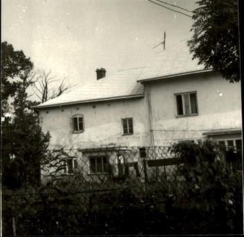 dwór, pozost. zespołu dworskiego, skan 3