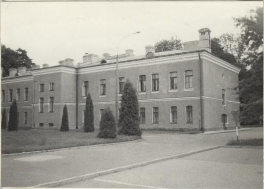 koszary 11 Charkowskiego Pułku Ułanów Rosyjskich, ob. 25 Pułk Łączności - sztab, skan 3