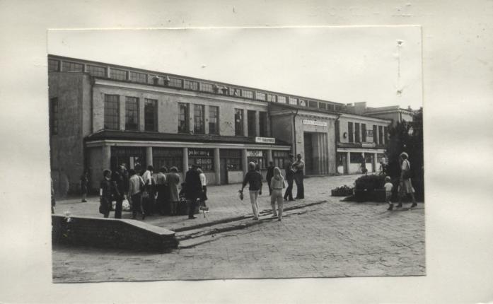 Hala Targowa, skan 2