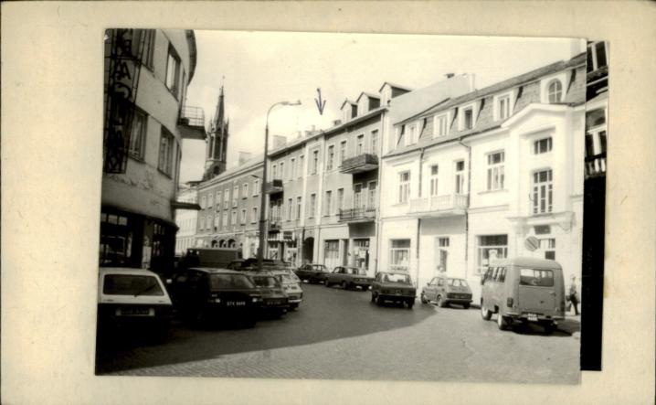 dom, ob. mieszkania i sklepy, skan 2